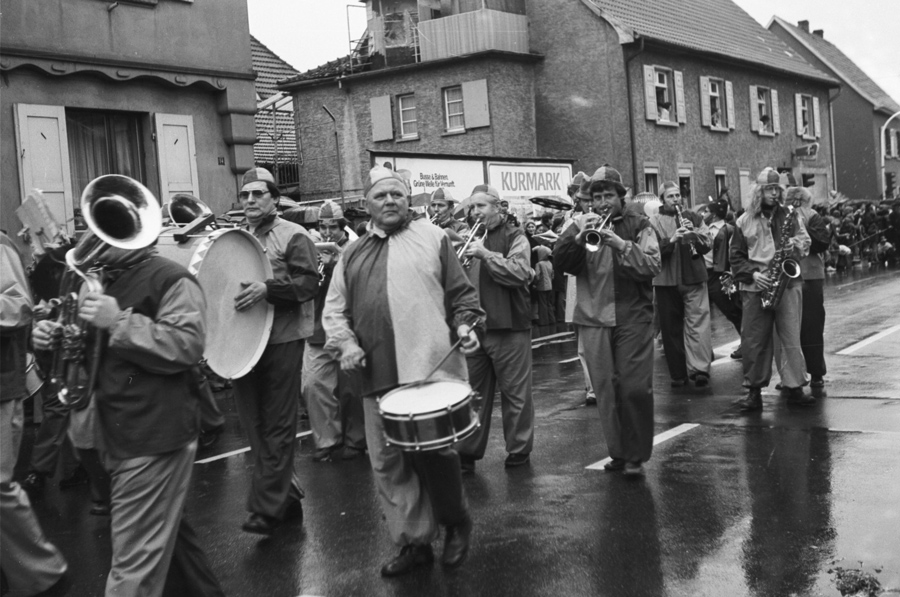 Fastnachtsumzug in Ilvesheim am 20. Februar 1977