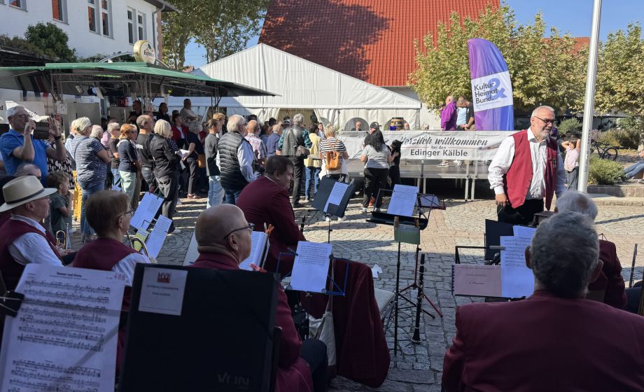 Die Musikvereinigung bei der Edinger Kerwe 2026