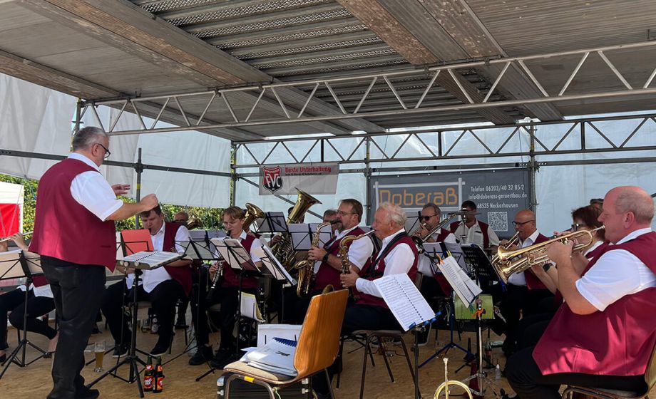 Frühschoppen auf der Neckarhäuser Kerwe 2025